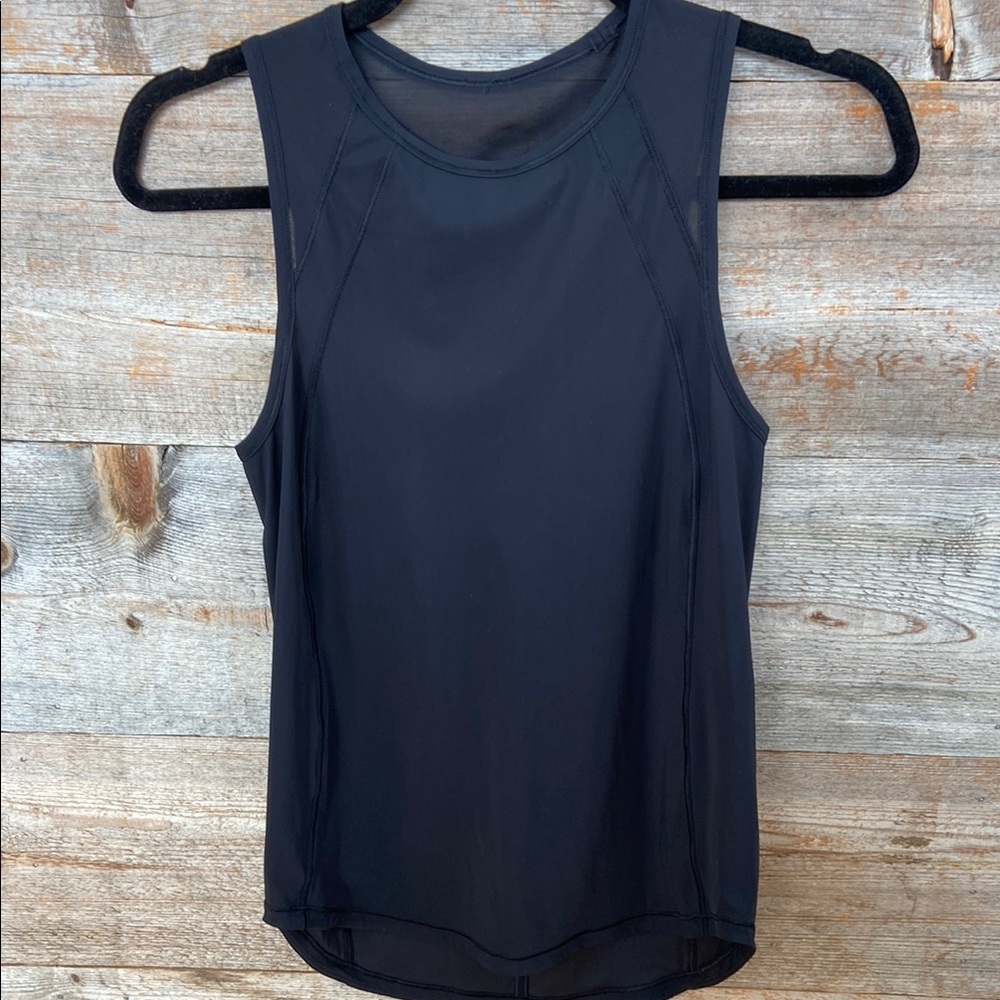 Lululemon black tank top size 4